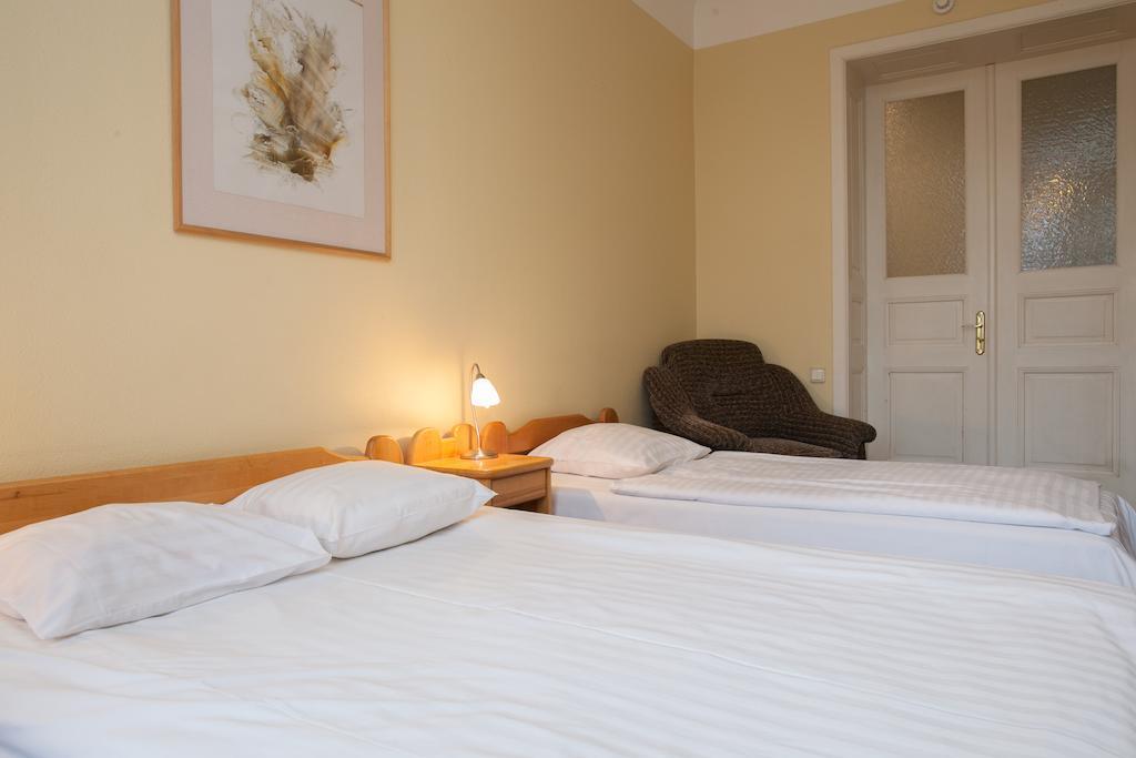 Guesthouse Jakob Lenz Riga Exterior photo